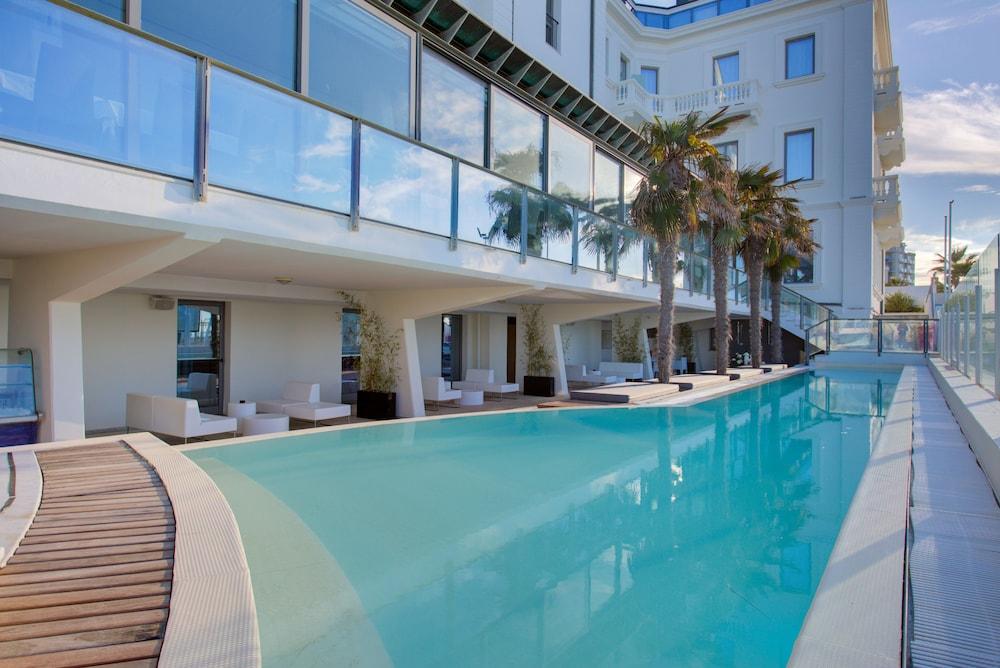 Kursaal Hotel Cattolica Esterno foto