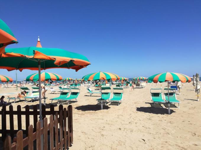 Kursaal Hotel Cattolica Esterno foto