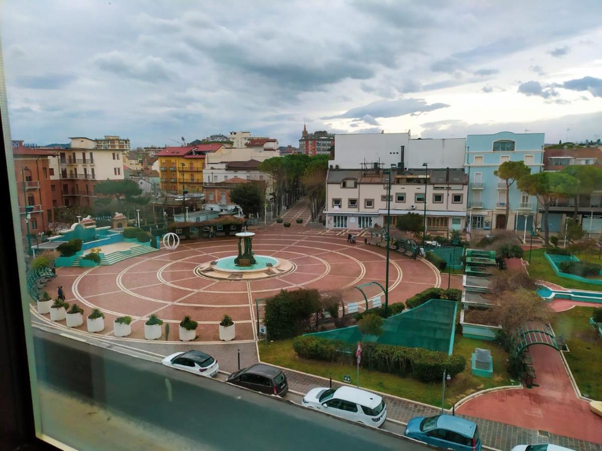Kursaal Hotel Cattolica Esterno foto