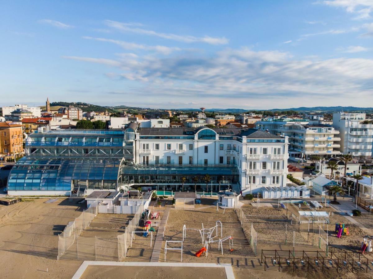 Kursaal Hotel Cattolica Esterno foto